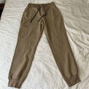 FIGS High Waisted Zamora Jogger Scrub Pant